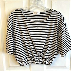 Black and white stripe, size M, crop top.